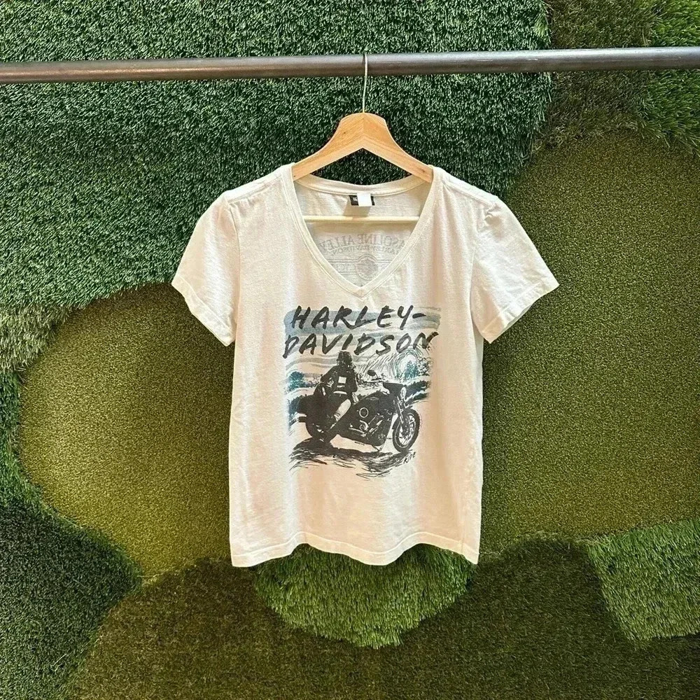 Harley Davidson Biker V-Neck T-shirt  Medium